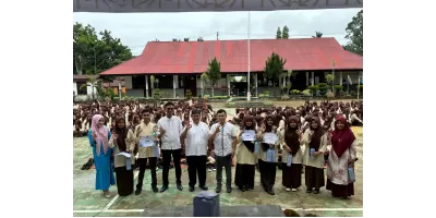 Najwa Lubis berhasil meraih juara 3 lomba puisi antar slta sepasaman barat dalam rangka hut sman 2 k